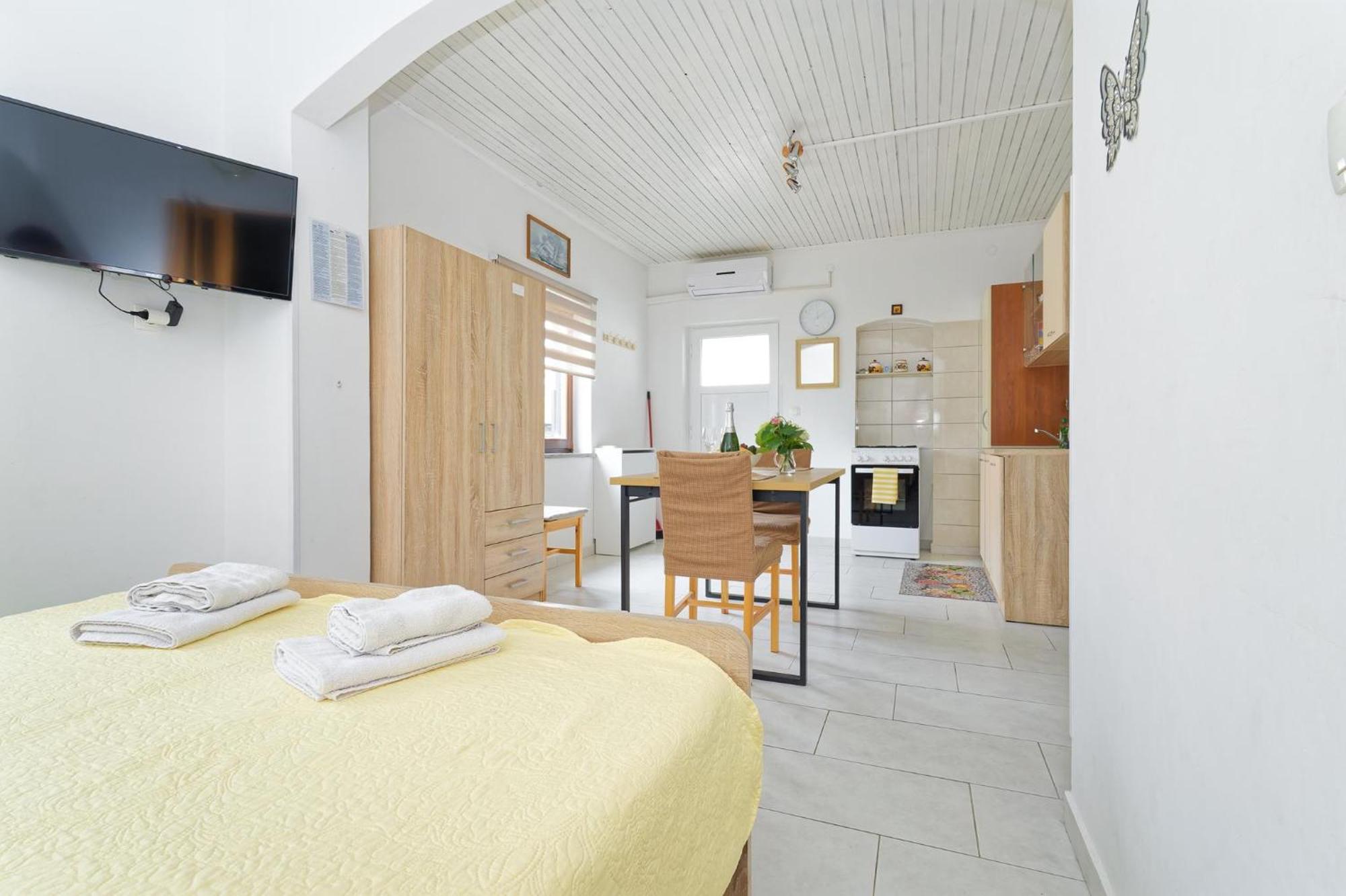 Apartments Grassi By Rent Istria Umago Exterior foto