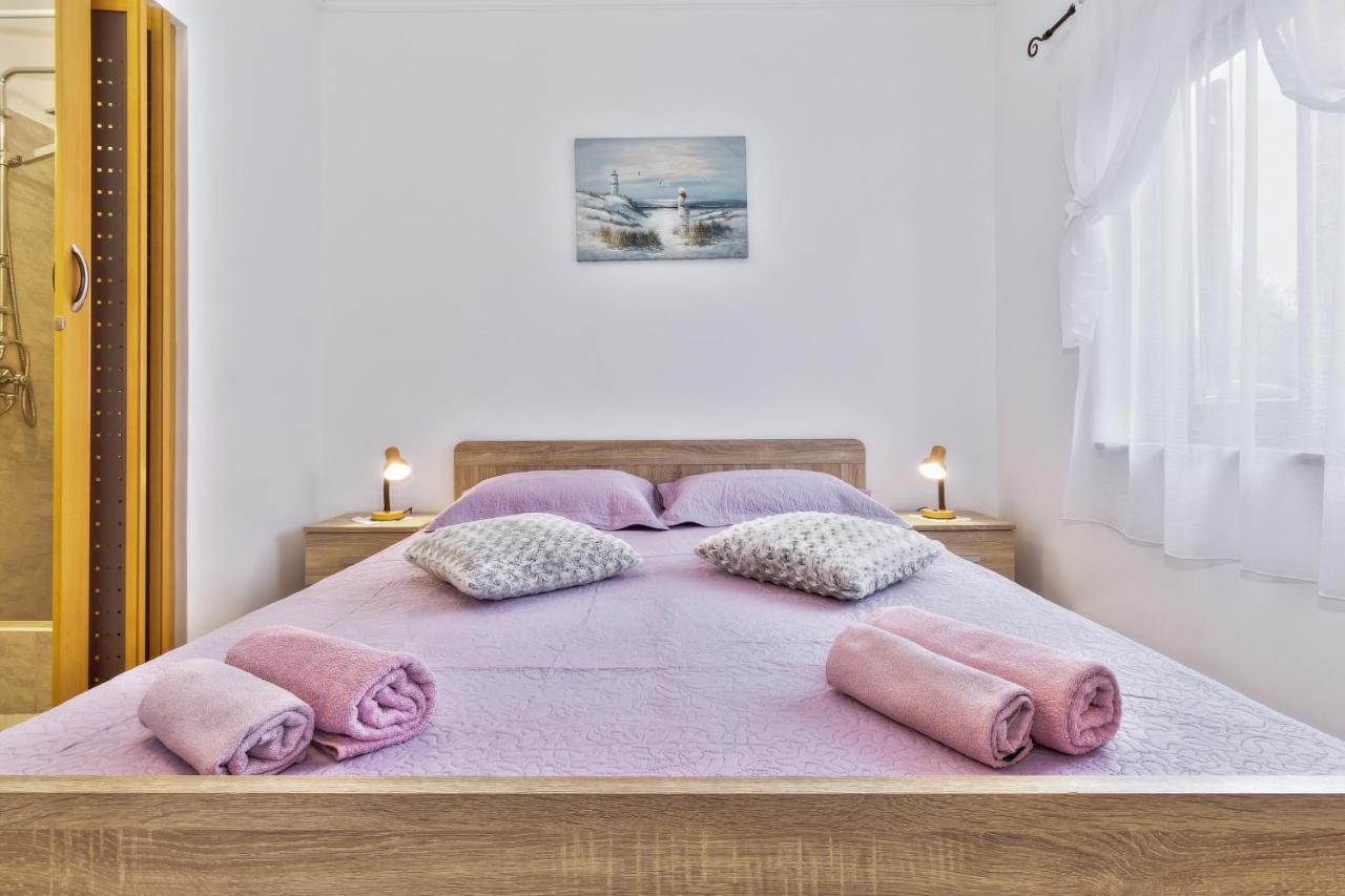 Apartments Grassi By Rent Istria Umago Exterior foto
