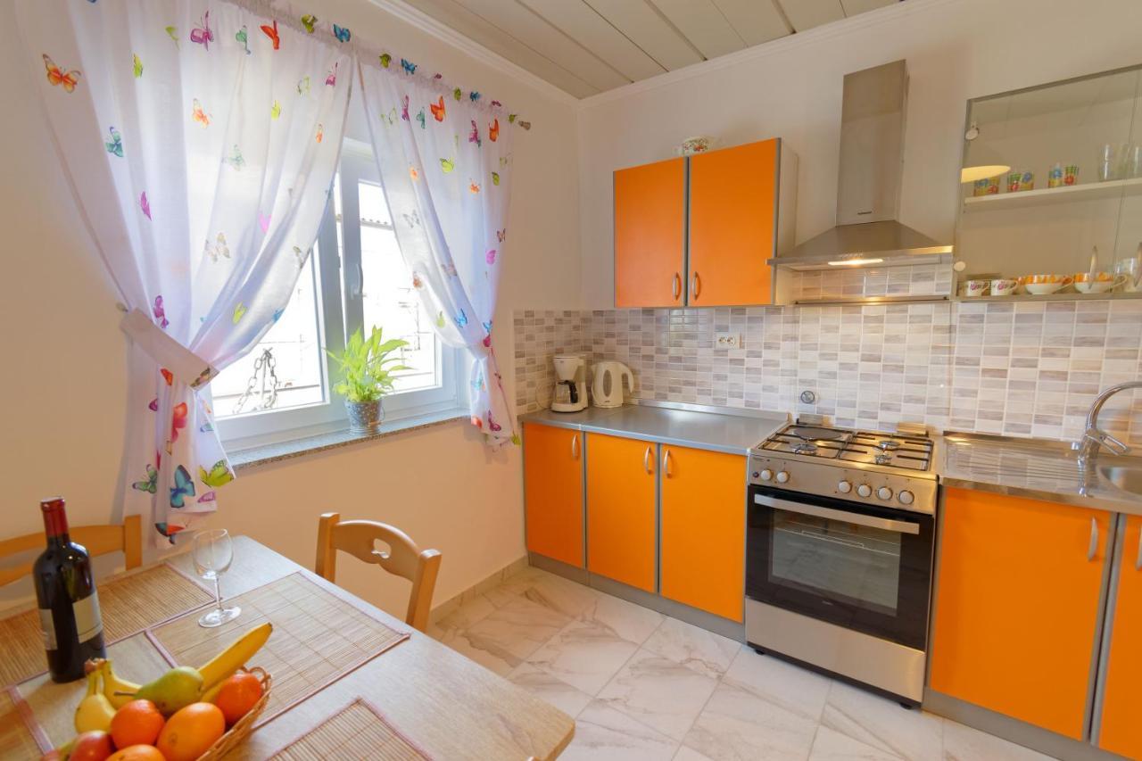 Apartments Grassi By Rent Istria Umago Exterior foto
