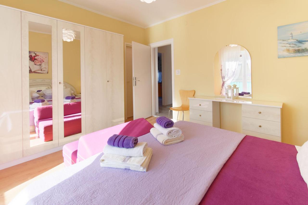 Apartments Grassi By Rent Istria Umago Exterior foto